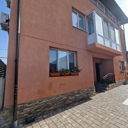 Appartamento Casa Darya-24H Check-In Bucarest Esterno foto