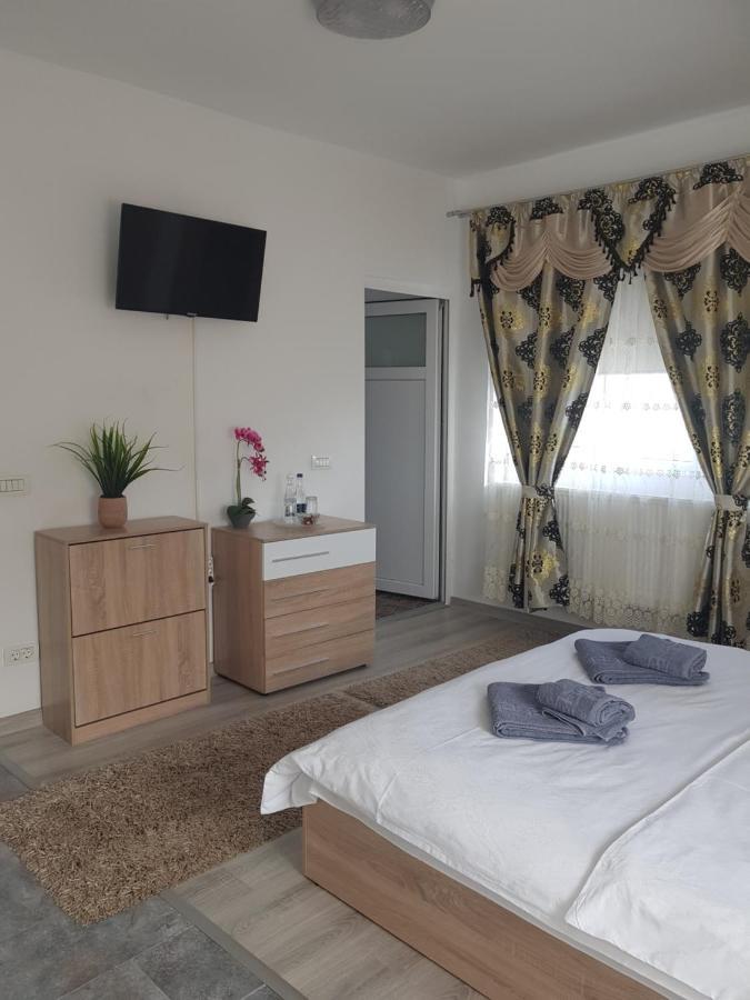 Appartamento Casa Darya-24H Check-In Bucarest Esterno foto