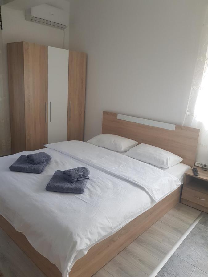 Appartamento Casa Darya-24H Check-In Bucarest Esterno foto