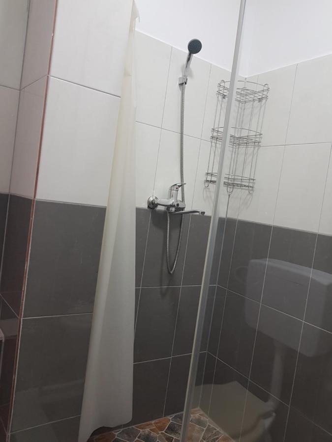Appartamento Casa Darya-24H Check-In Bucarest Esterno foto