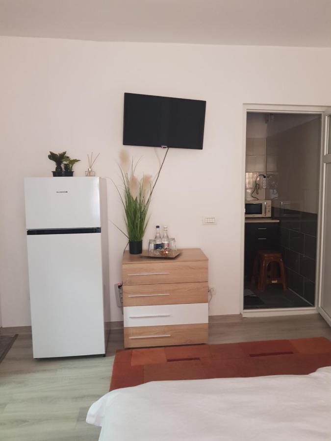 Appartamento Casa Darya-24H Check-In Bucarest Esterno foto