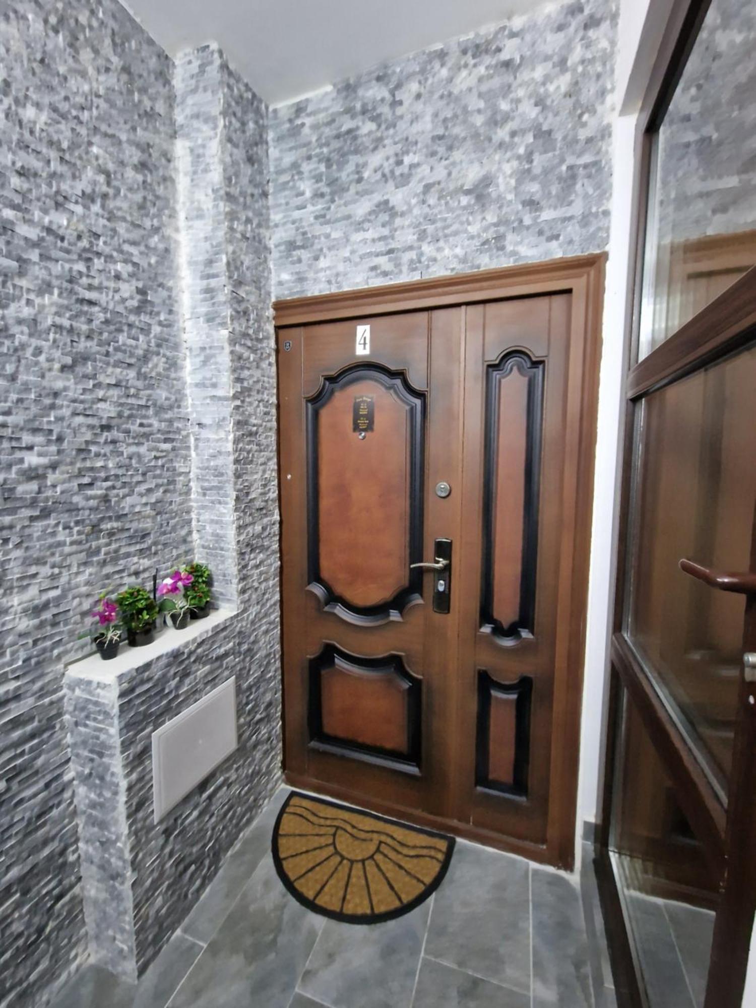 Appartamento Casa Darya-24H Check-In Bucarest Esterno foto