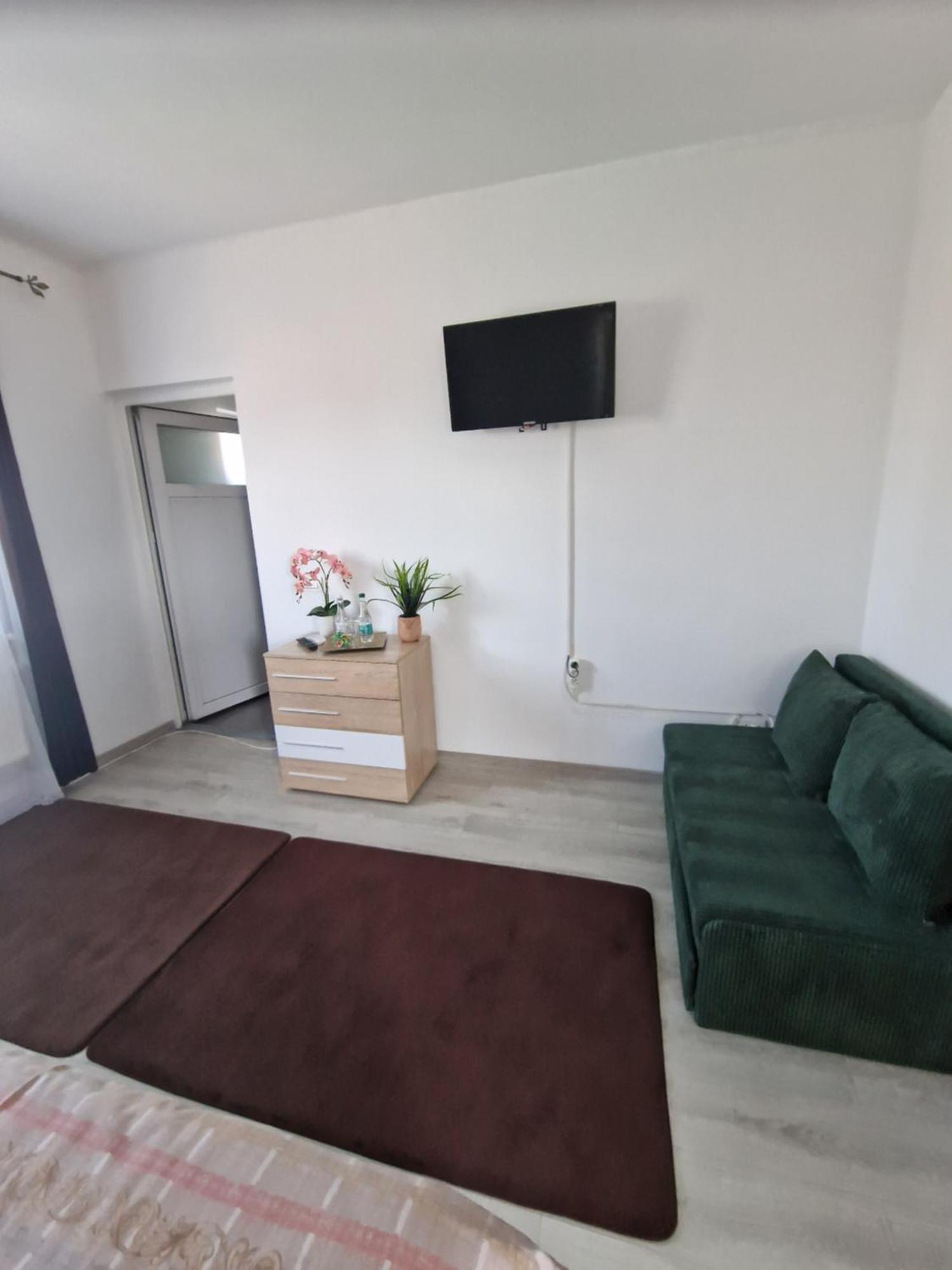 Appartamento Casa Darya-24H Check-In Bucarest Esterno foto