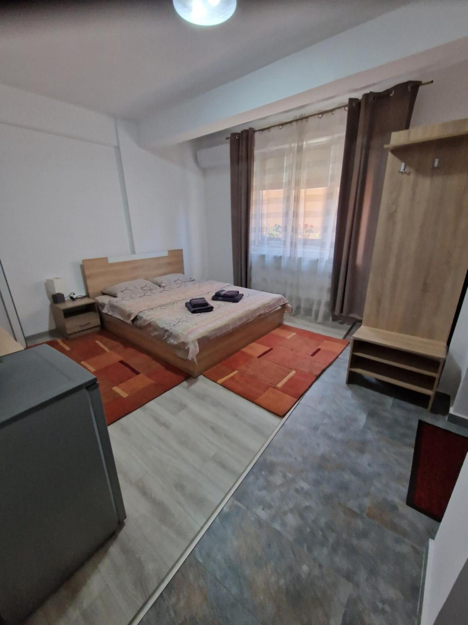 Appartamento Casa Darya-24H Check-In Bucarest Esterno foto