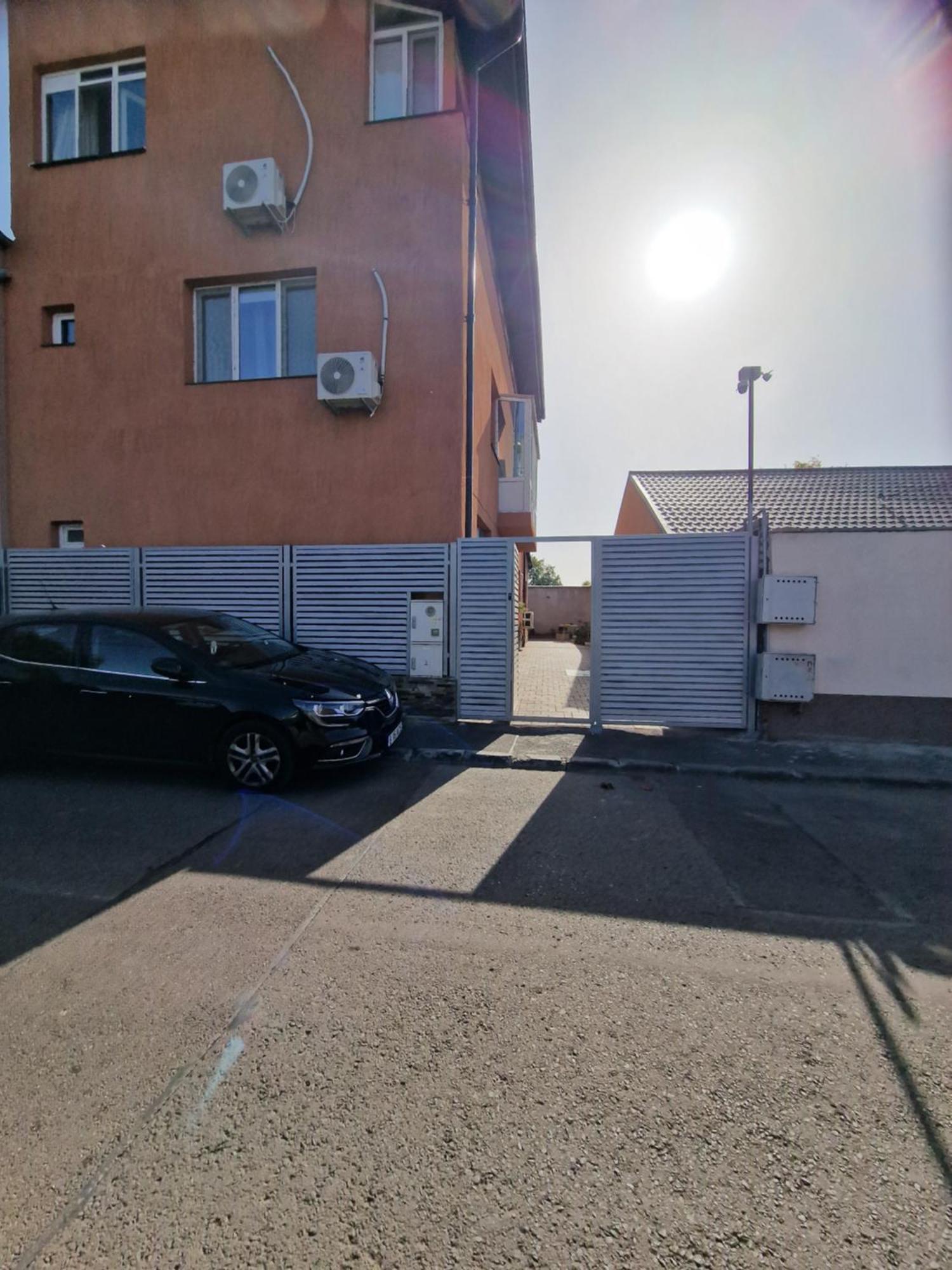 Appartamento Casa Darya-24H Check-In Bucarest Esterno foto