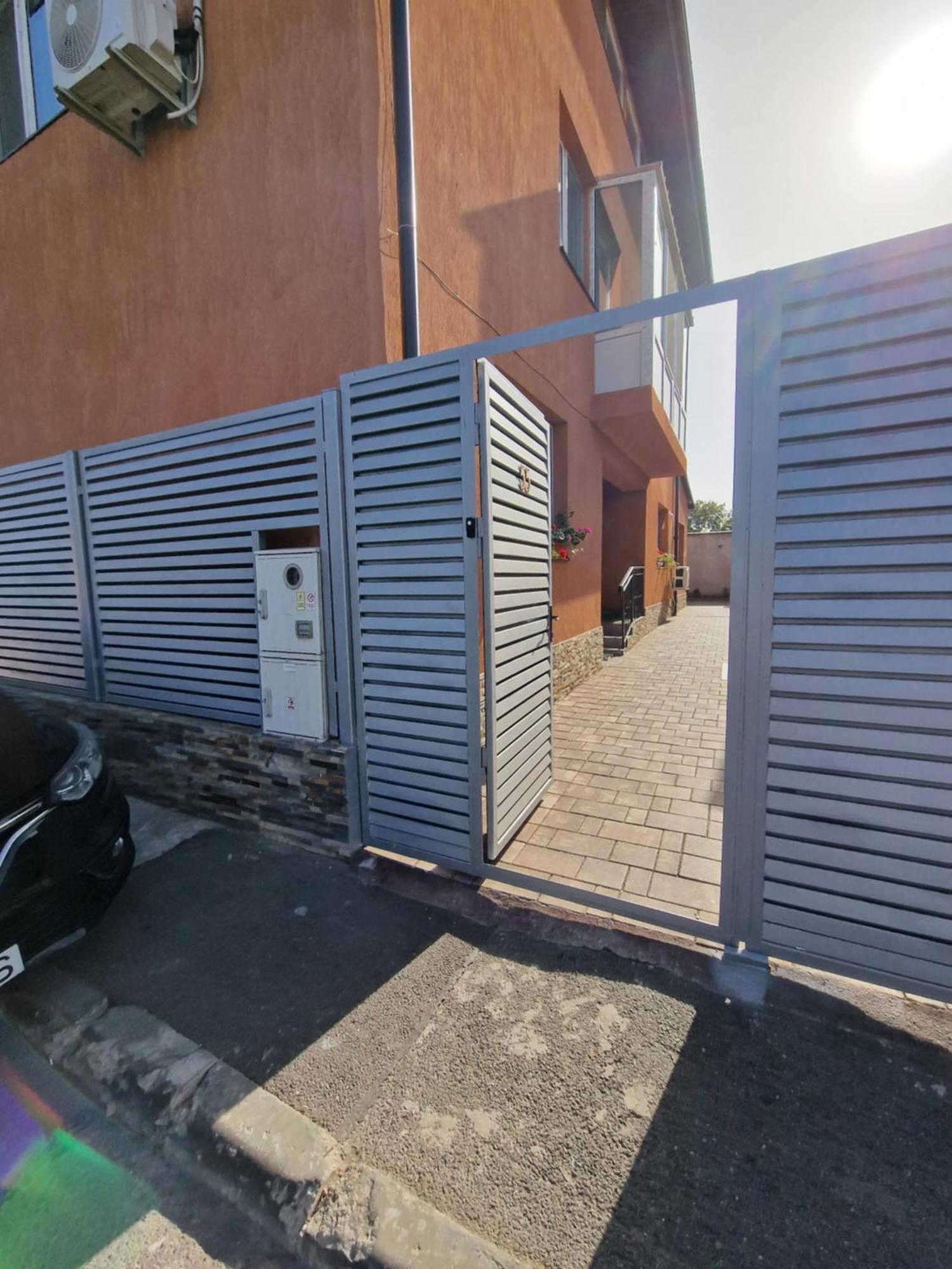Appartamento Casa Darya-24H Check-In Bucarest Esterno foto