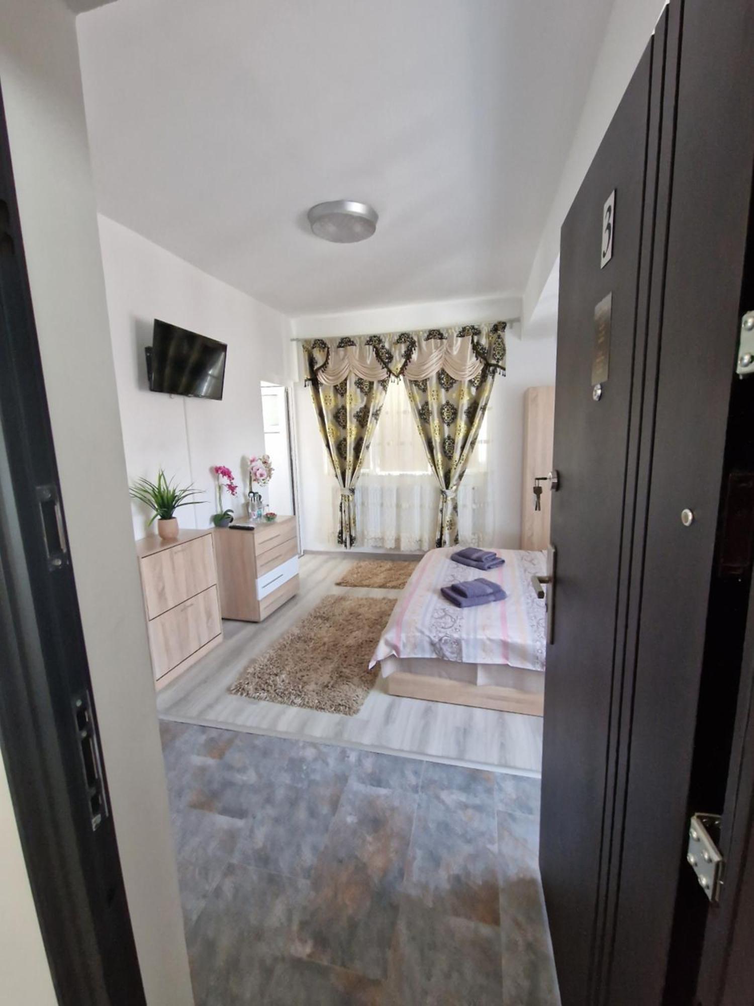 Appartamento Casa Darya-24H Check-In Bucarest Esterno foto