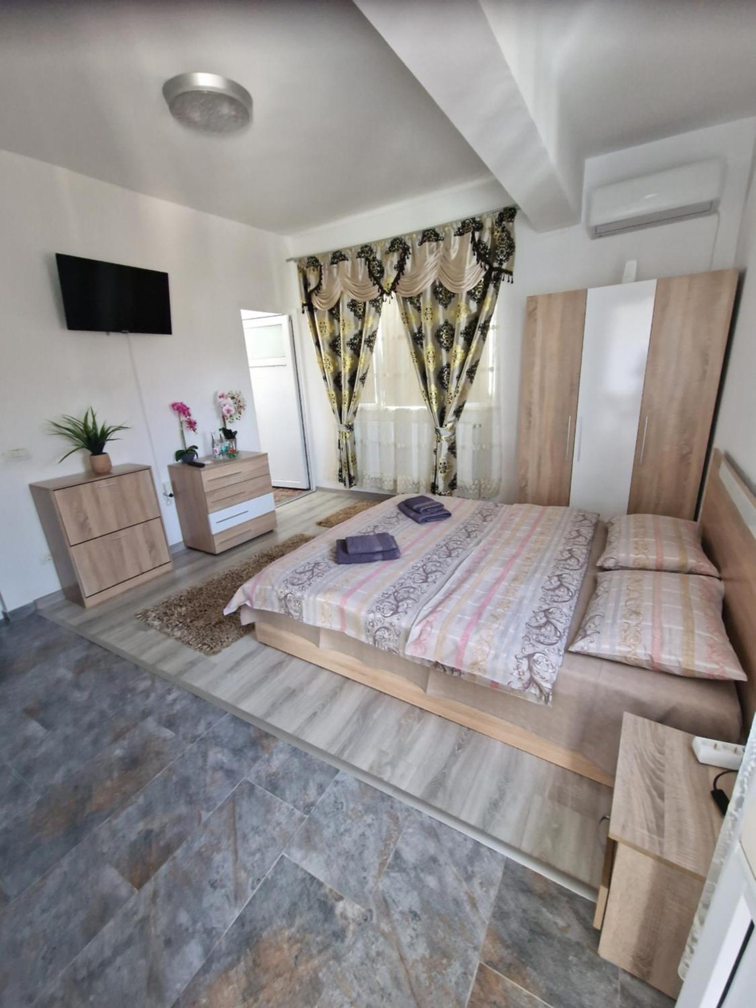 Appartamento Casa Darya-24H Check-In Bucarest Esterno foto